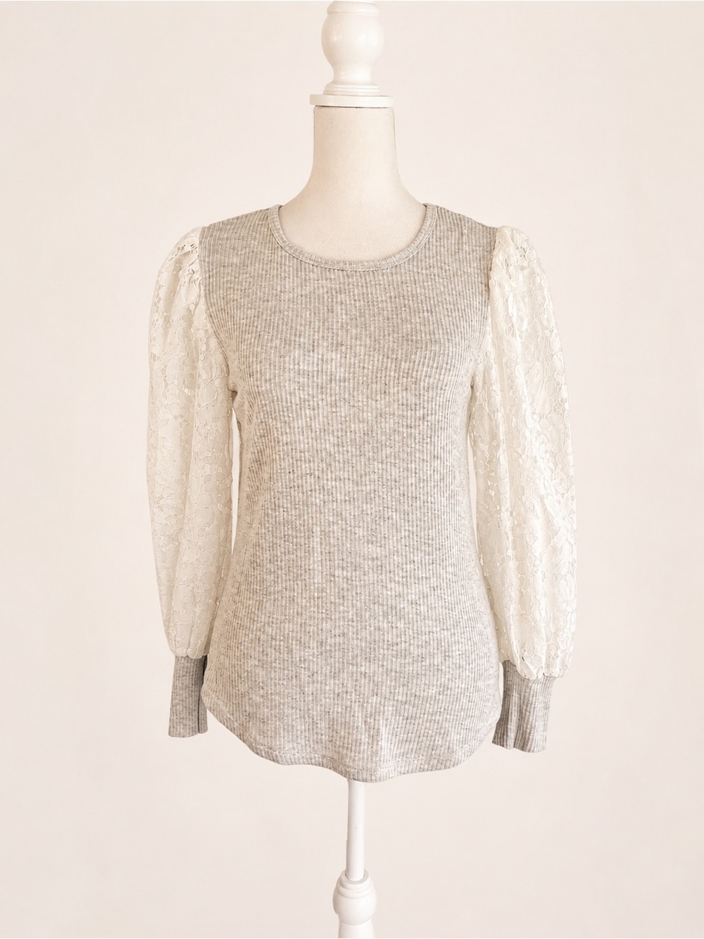 Chelsea & Theodore Lace Sleeve Ribbed Knit Top Size Small
